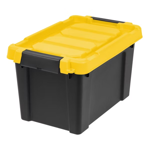 Robust plastic box (28 x 40 x 25 cm)