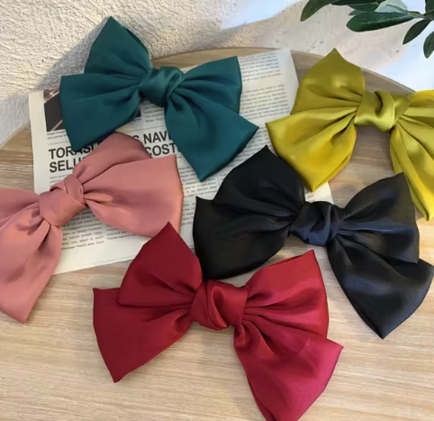 Satin knot bar