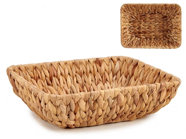 Rectangular decorative straw center without handle